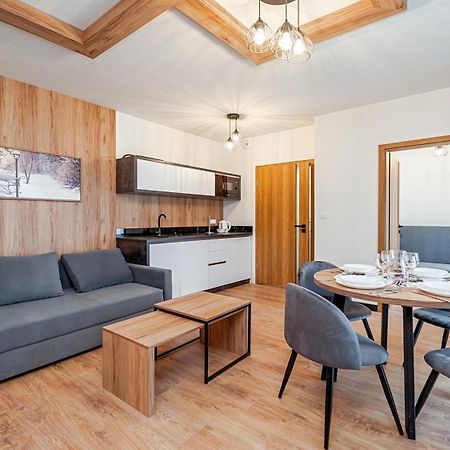 Apartamenty Sun & Snow Ski Apartments Bialka Tatrzanska Bagian luar foto