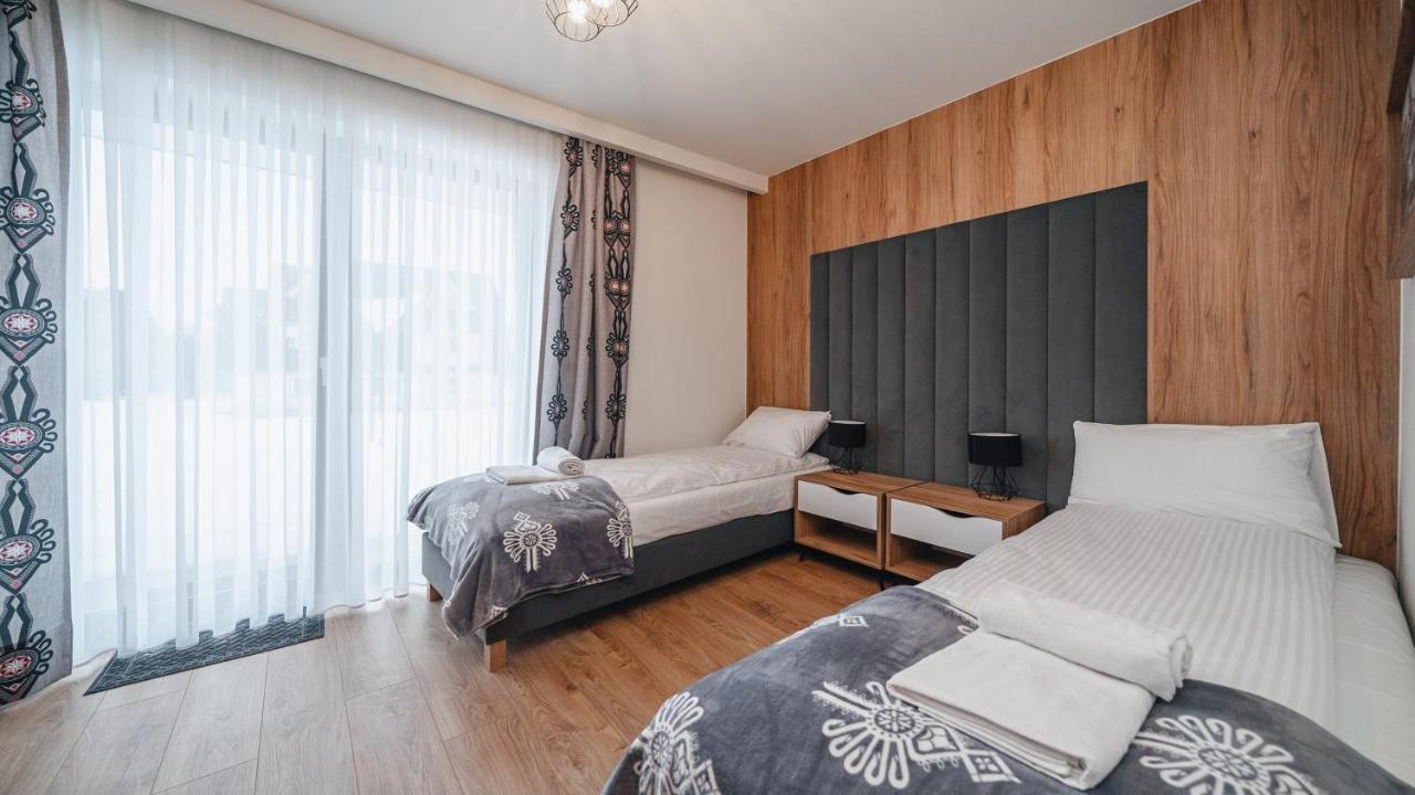 Apartamenty Sun & Snow Ski Apartments Bialka Tatrzanska Bagian luar foto