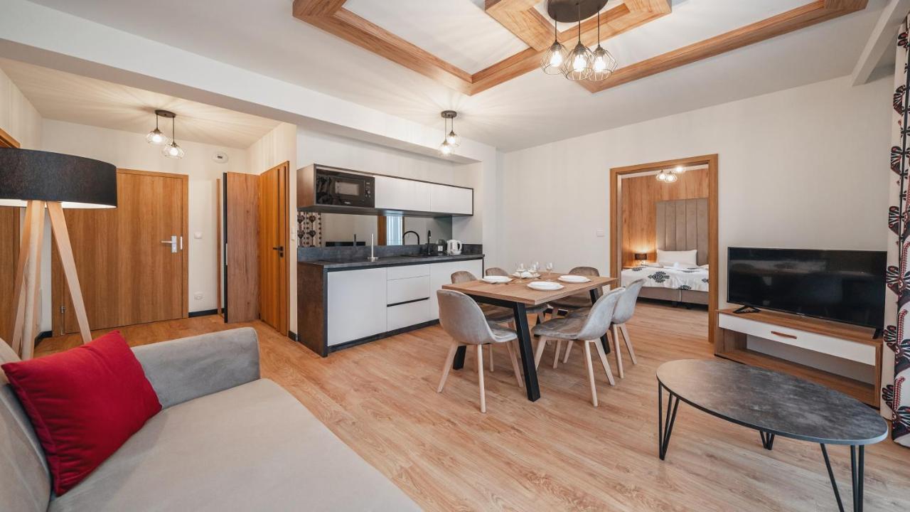 Apartamenty Sun & Snow Ski Apartments Bialka Tatrzanska Bagian luar foto