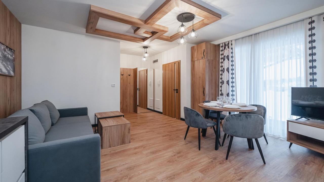 Apartamenty Sun & Snow Ski Apartments Bialka Tatrzanska Bagian luar foto