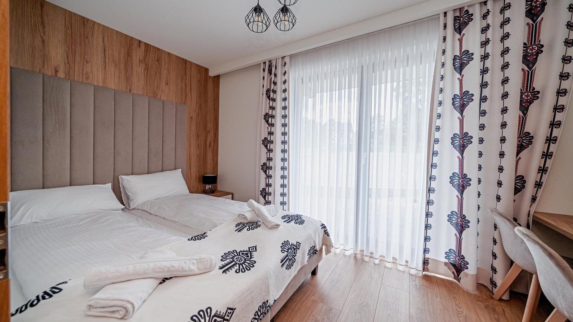 Apartamenty Sun & Snow Ski Apartments Bialka Tatrzanska Bagian luar foto