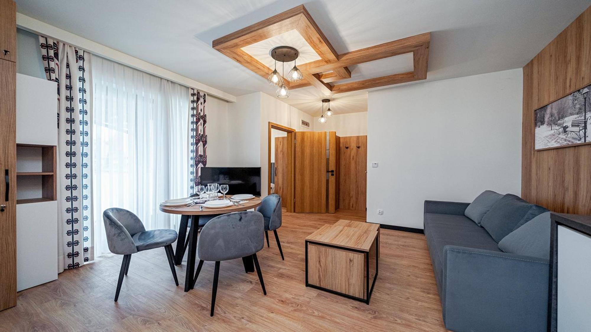 Apartamenty Sun & Snow Ski Apartments Bialka Tatrzanska Bagian luar foto